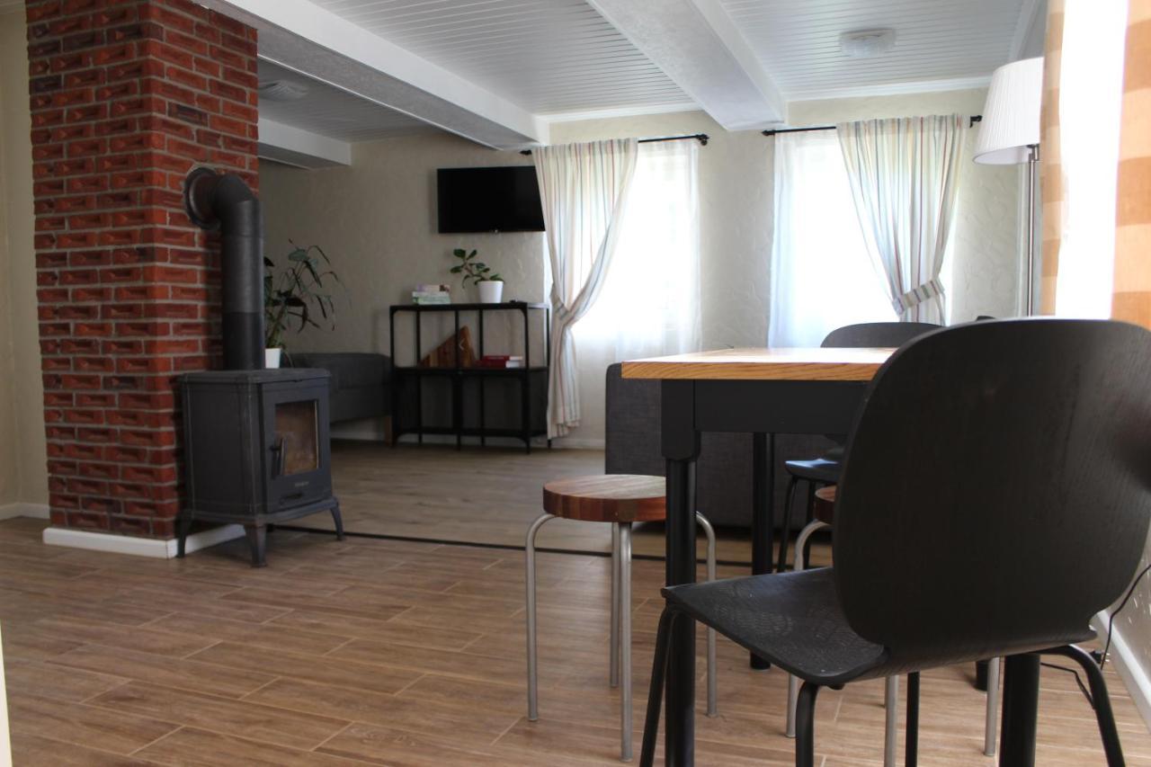דירות רוסנה Mono House מראה חיצוני תמונה